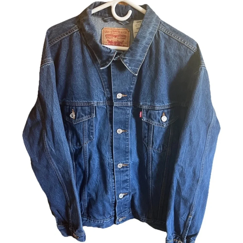 Levi's Dark Blue Denim Jacket - Classic Truckers Style - Picture 1 of 9
